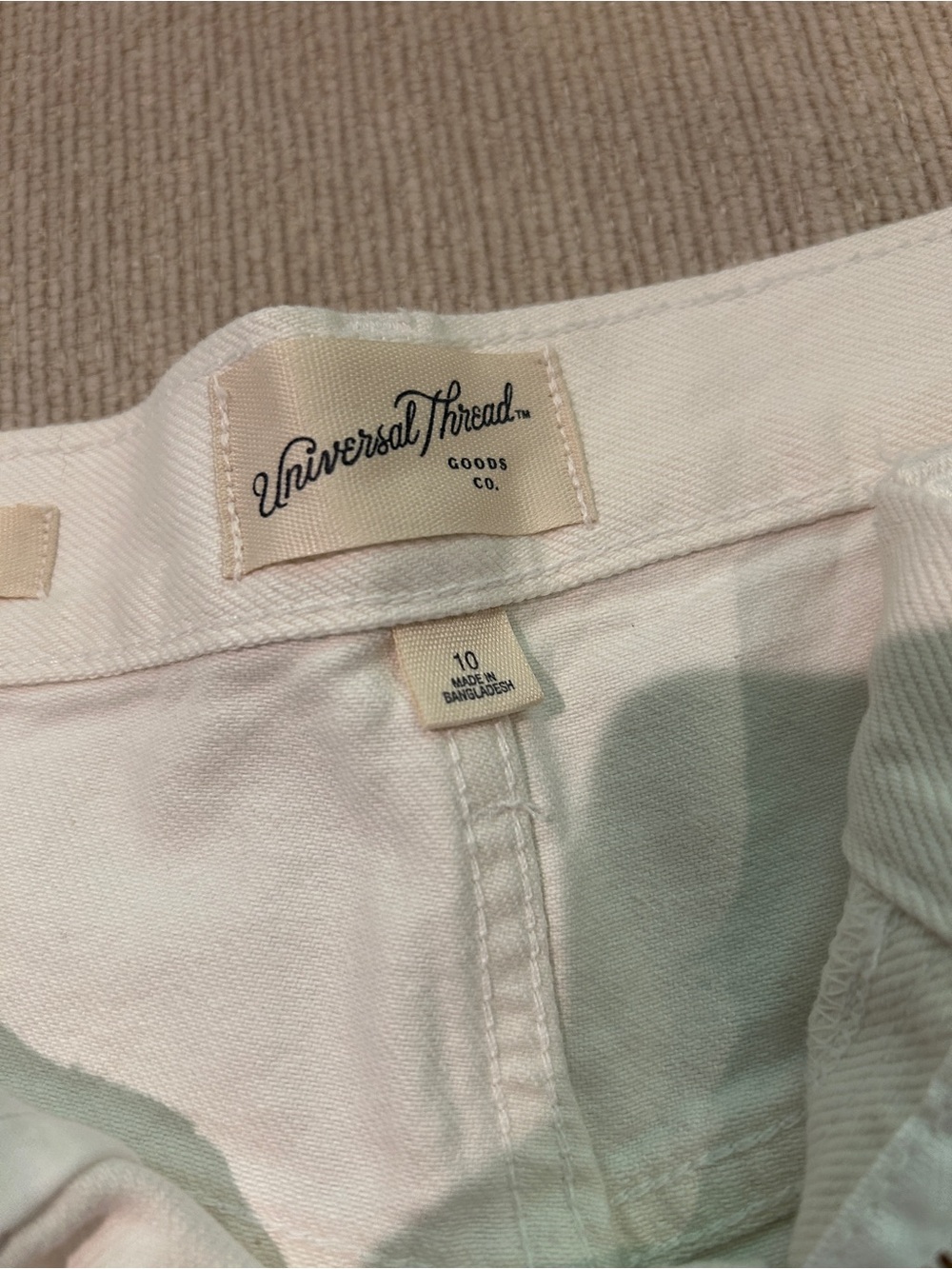 Classic High-Rise White Barrel Women's Jeans - Picture 3 of 4